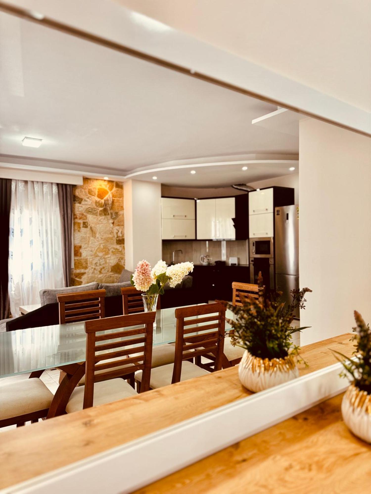 Villa Merkuri Himare Buitenkant foto